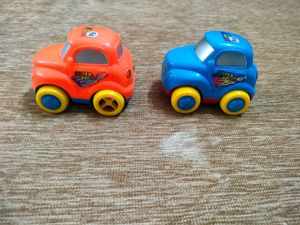 Set of 2 Toy Cars