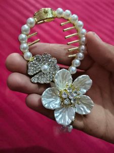 Pearl & Crystal Flower Hair Claw