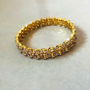 Ad bangles