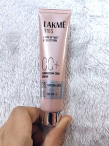 Lakme 9 to 5 CC Cream Beige with 3% Niacinamide Co