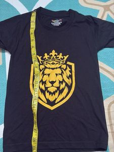 Trampoline black tshirt for baby