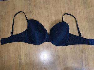 Black Lace Padded Underwired Bra