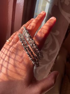 Silver Tone Bangle Set