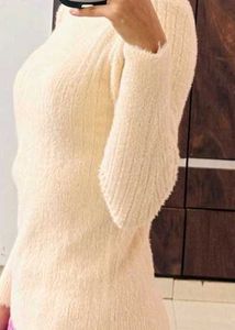 fluffy High neck top