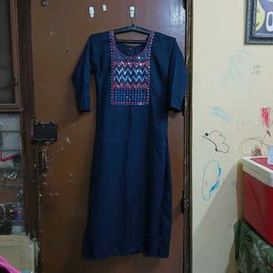 combo of 2 mixed size kurti pant set