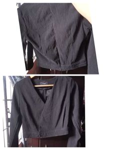 Stylish Black Cropped top
