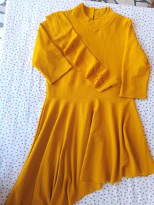 L-xl mustard top style dress totally new