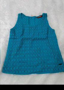 Chic Blue Eyelet Sleeveless Top