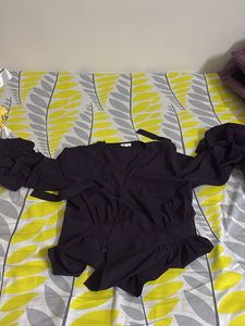 Stylish Black V-Neck Peplum Top