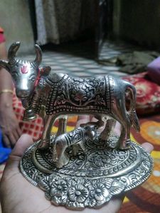 Cow and Calf Showpiece