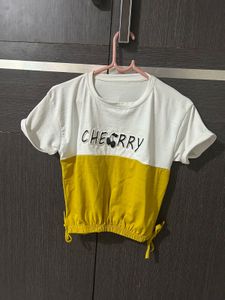 Trendy Crop Top Combo(2 Pieces) Like New Grab fast
