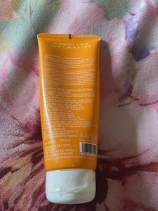 Dot &amp; Key Vitamin C + E Face Wash