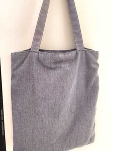Aesthetic Tote Bag!🩶🤌🏽