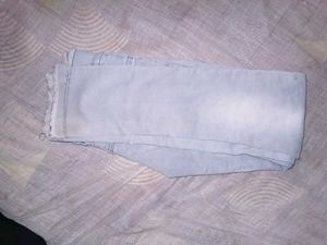 Girl Jeens 28 Waist Good Condition