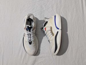 Adidas Bounce Sneakers