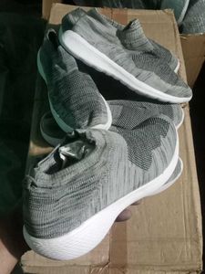 NEW ONE USED CASUAL SHOES FOR MAN &amp; WOMEN'S,