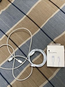 2 Apple USB-C to Lightning Cable