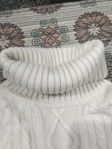 Elegant Cable Knit Turtleneck Sweater