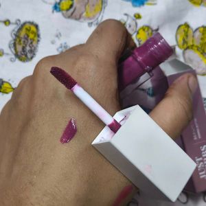 Just Herbs Serum-Infused Lip Gloss