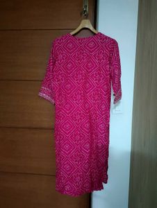 Pink And White Bandhani Kurta💗