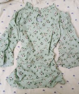 Floral Print Ruffle Neck Top