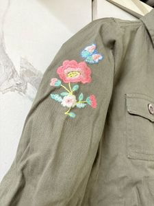 Denim cropped embroidered shirt