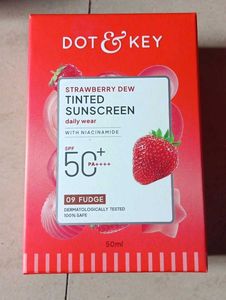 Dot & Key Strawberry Dew Tinted Sunscreen SPF 50