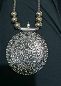 Chic Silver Chain Necklace with Beads