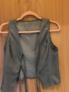 Grey Tie-Front Sleeveless Top/Vest