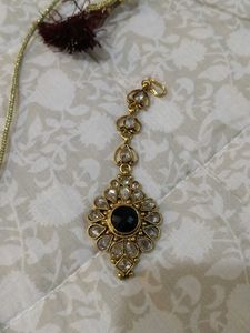 Elegant Black &amp; Gold Jewellery Set