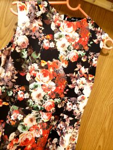 Floral Print Sleeveless Maxi Dress