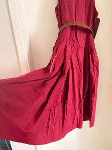 Maroon Collared Sleeveless Midi Dress with Belt