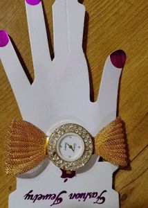 Bracelet Design Analogue For Women ⌚