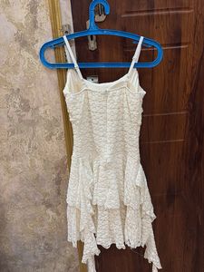 Chic White Lace Mini Dress Padded