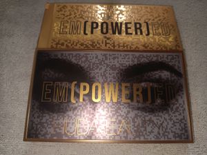 Huda Beauty Eyeshadow Palette