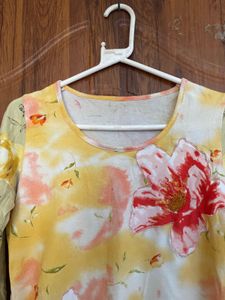 Floral Print 3/4 Sleeve Top