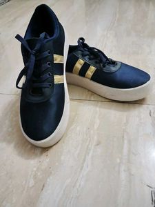 Stylish Blue &amp; Gold Striped Sneakers 👟