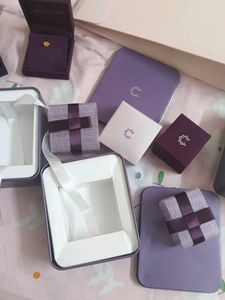 Caratlane Jewellery Set with Box