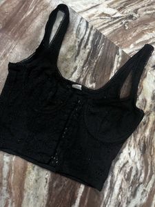 H&M Chic Black Lace Crop Top
