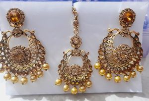 Earing With Mang Tika