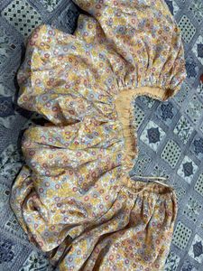 Floral Print Puff Sleeve Blouse