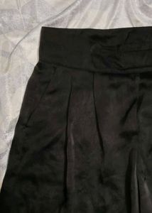Elegant Black Wide-Leg Pants
