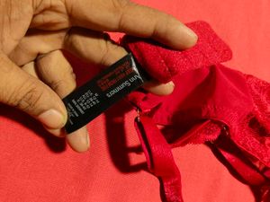 Ann Summers Red Lace Bralette – Size M