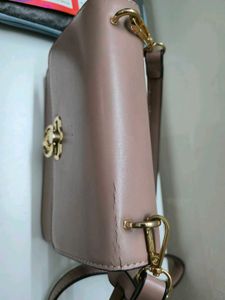 Elegant Pink Crossbody Handbag
