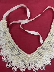 White Pearl Neckpiece