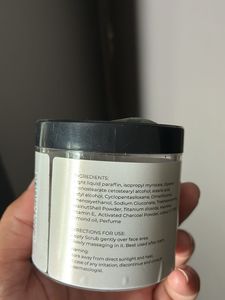 Zeshh Exfoliating Charcoal Scrub