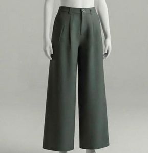 Classic Black Pleated Wide-Leg Pants