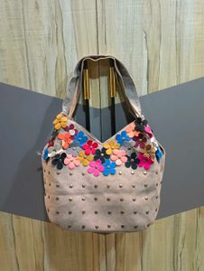 Chic Beige Bag with Flower Applique