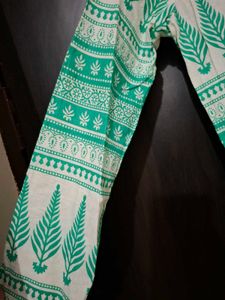 Green &amp; White Printed Kurta
