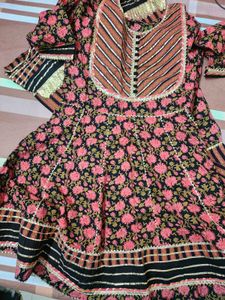 Beautiful Floral Print Kurta Set